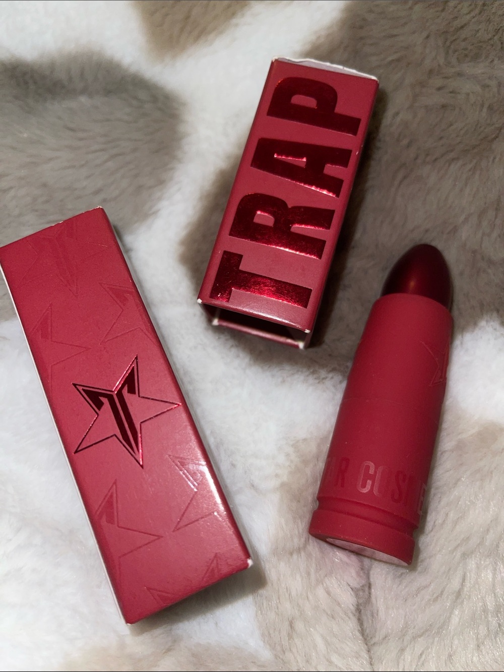 Jeffree Star Velvet trap Bullet Lipstick